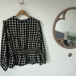 SUPER CUTE PEPLUM TOP! Worth the price! Barely used!